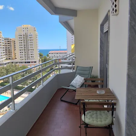 Da Rocha - 1bdr - 2 Pools - At 100m
